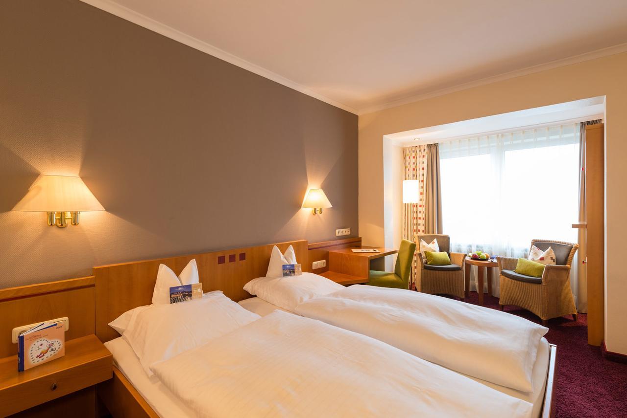 Hotel Heinz เฮอร์-เกรนซ์เฮาเซน ภายนอก รูปภาพ